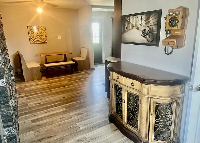 Beautifully Furnished One Bedroom Loft Located In Chicago's South Suburb Of Appartement