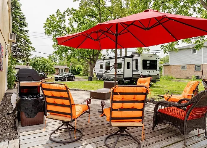 Beautifully Furnished One Bedroom Loft Located In Chicago's South Suburb Of Alsip